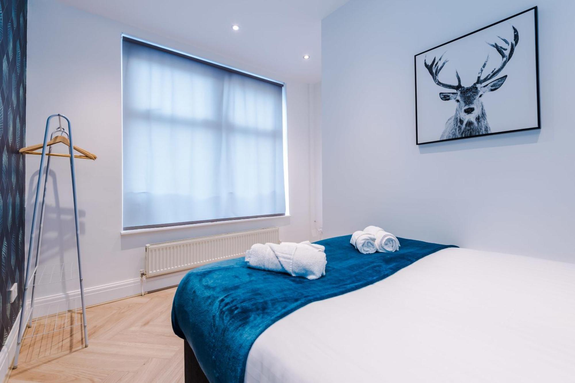 Rest&Recharge At A Luxury Retreat In Manchester - Sleeps 11, 5 Bedrooms, 3 Bathrooms, Free Parking Exterior photo