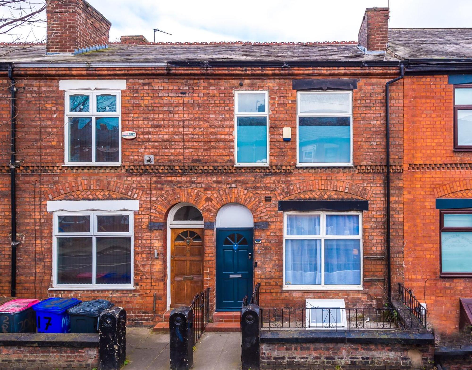 Rest&Recharge At A Luxury Retreat In Manchester - Sleeps 11, 5 Bedrooms, 3 Bathrooms, Free Parking Exterior photo
